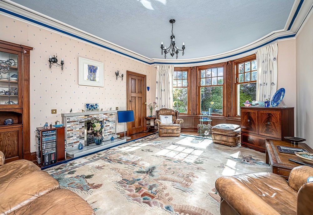 Property photo 3 of 28