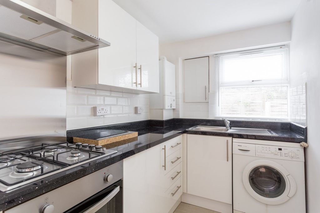 Property photo 3 of 8 Spil_119 Francis Ave