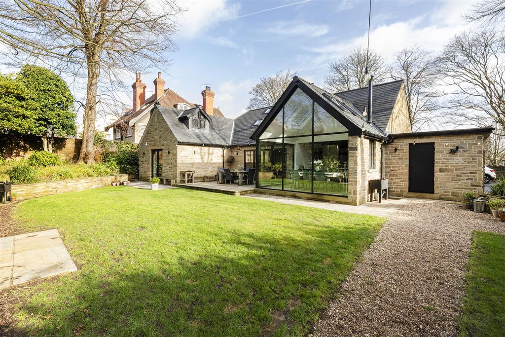 Property photo 1 of 73