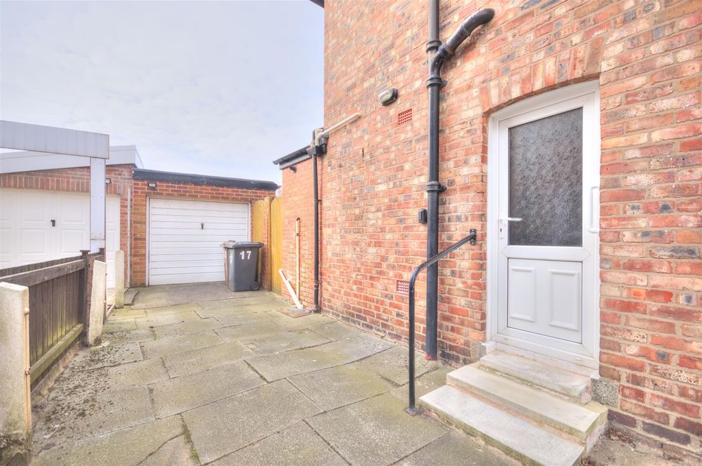 Property photo 2 of 18 Dsc_4484_Enhancer.Jpg