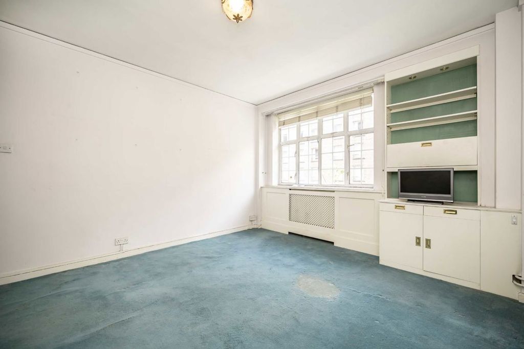 Property photo 2 of 4