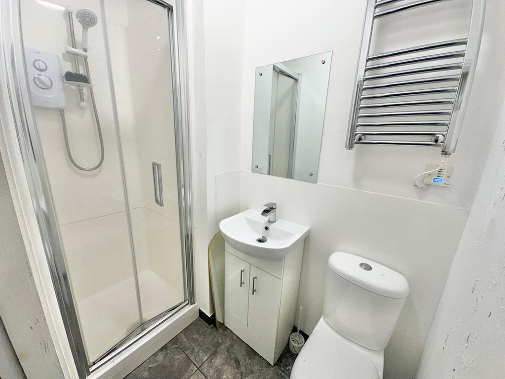 Property photo 3 of 3