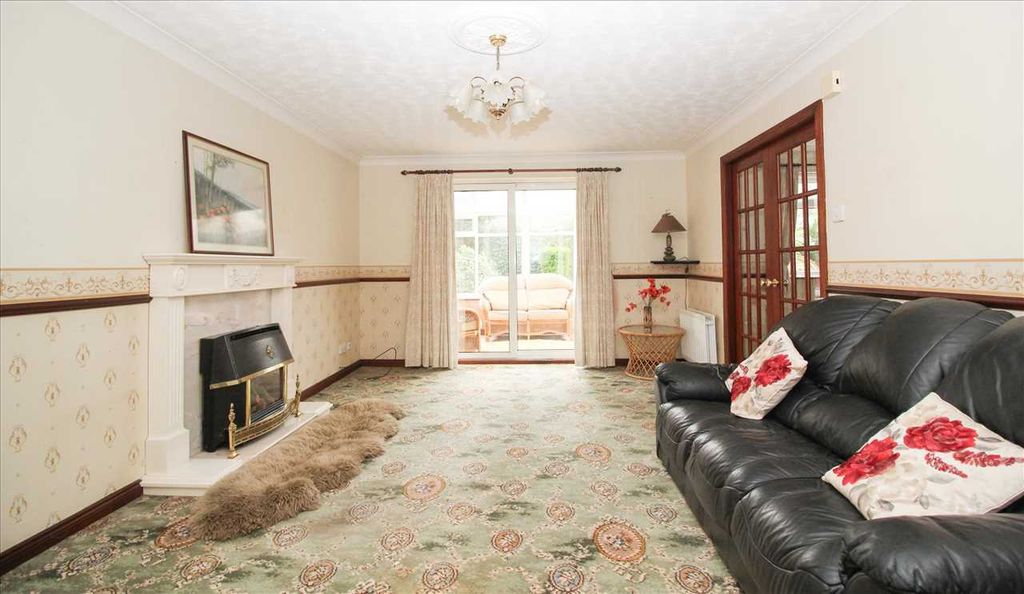 Property photo 3 of 13 Living Room