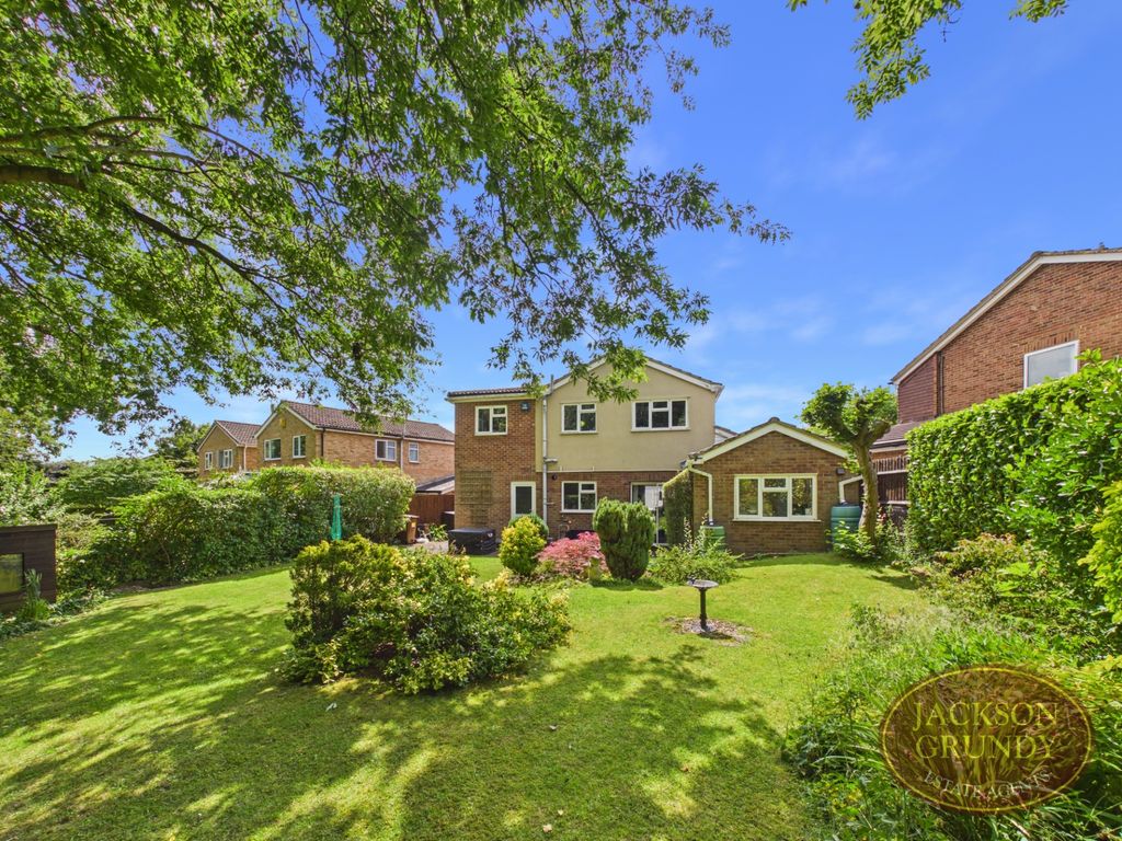 Property photo 2 of 26 Lingswood Park