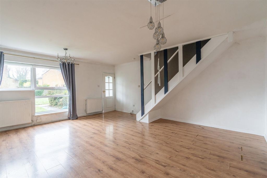 Property photo 3 of 18 72 Colt Stead-Hr3.Jpg