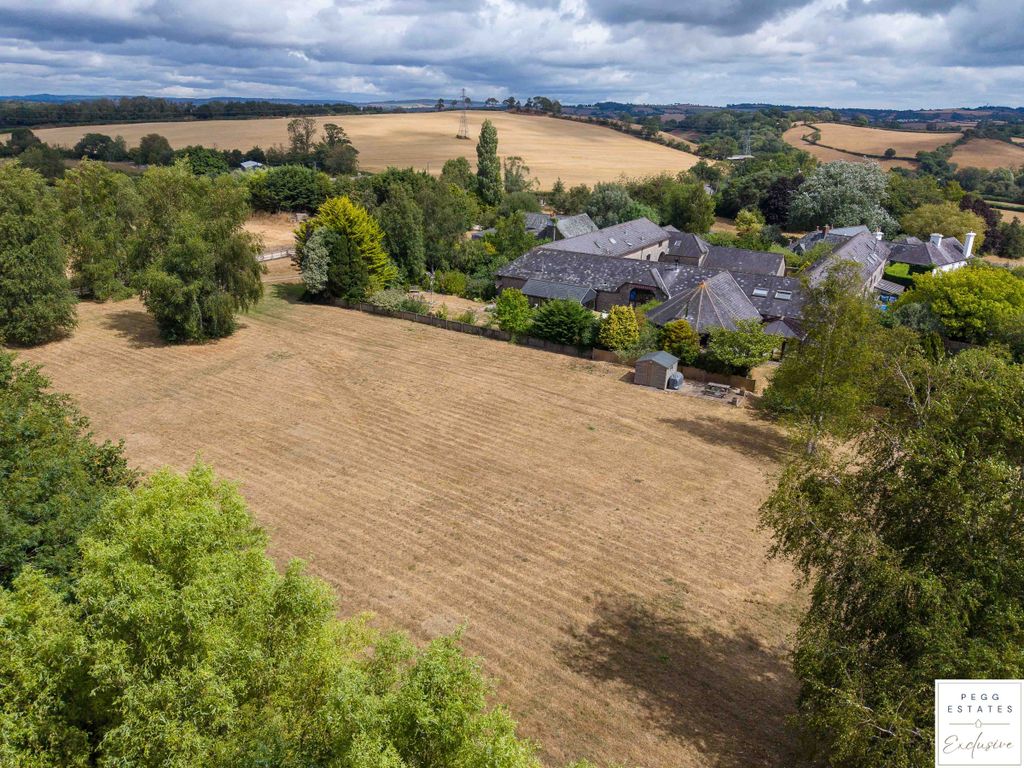 Property photo 1 of 39