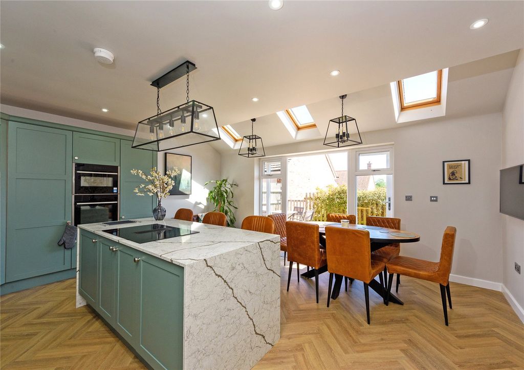 Property photo 3 of 18 Kitchen/Dining Room