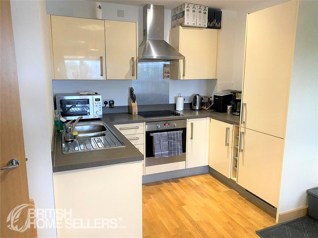 Property photo 3 of 7 Picture No. 16