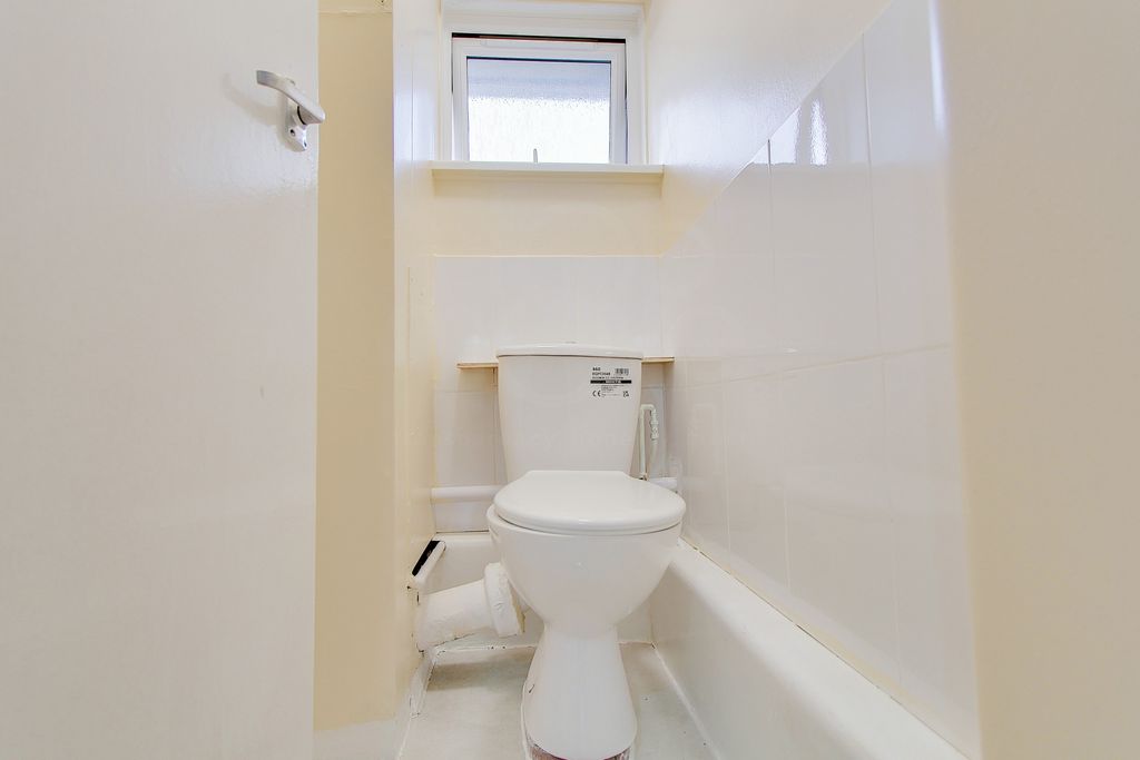 Property photo 3 of 10 Photo 6