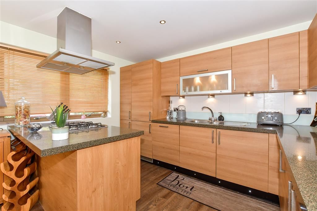 Property photo 2 of 13 Kitchen/Dining Room