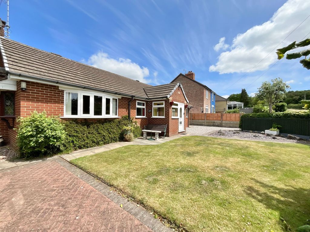 Property photo 2 of 27