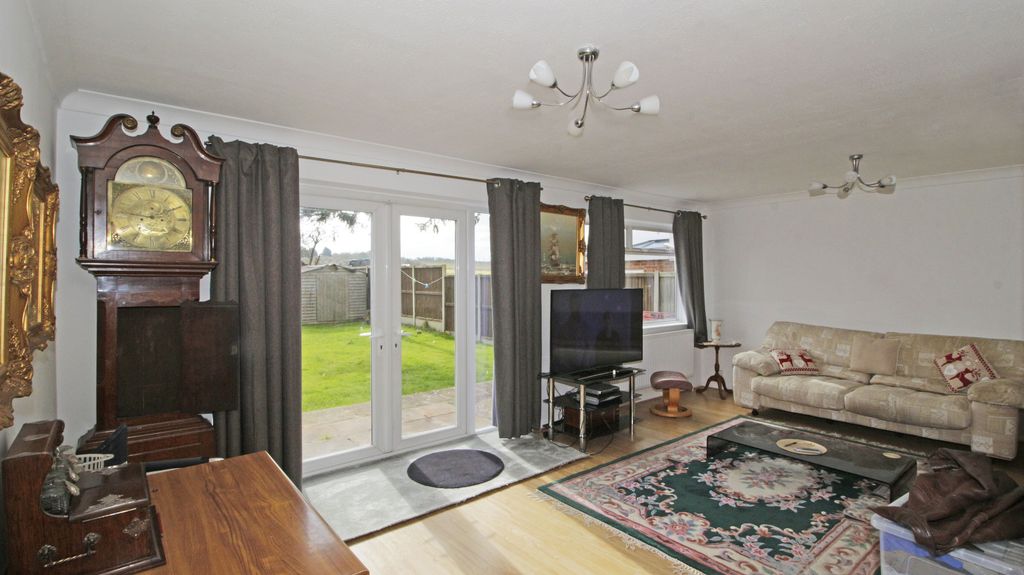 Property photo 3 of 14
