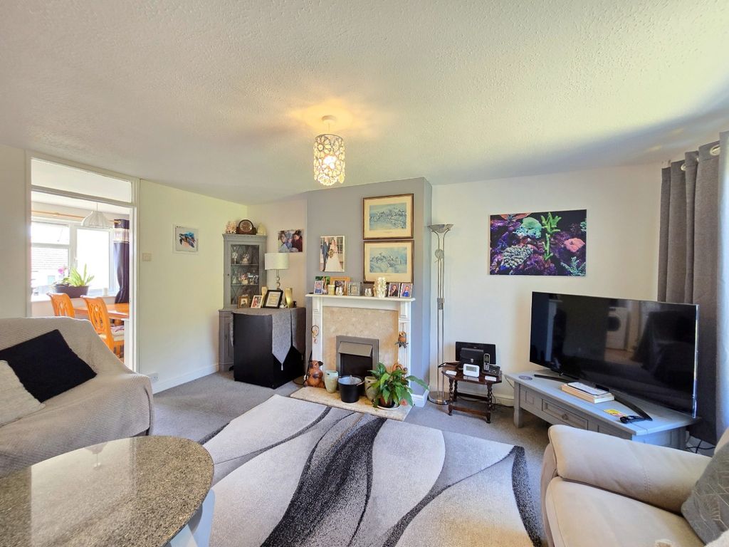 Property photo 3 of 16 5263949