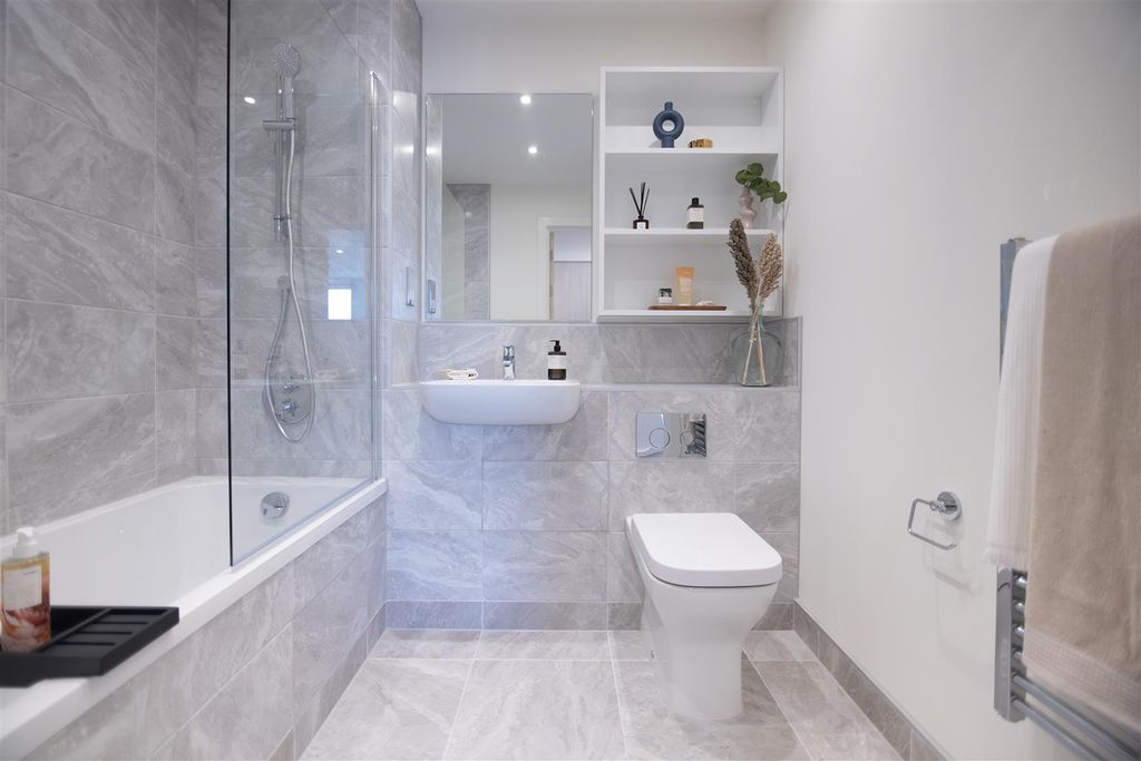 Additional image 8 of 2 bed flat for saleIslington Wharf, Manchester M4
