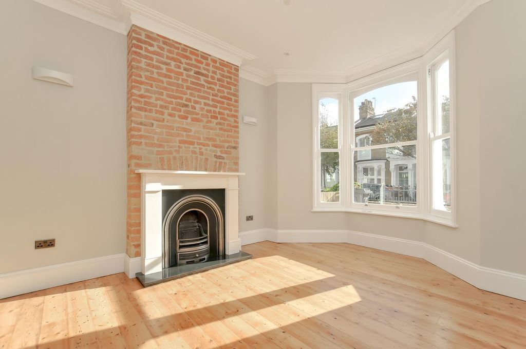 Property photo 2 of 30 4.Jpg