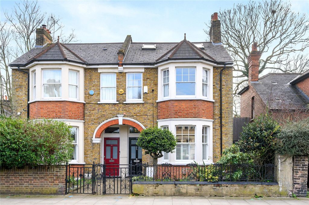 Property photo 1 of 14 Front Exterior