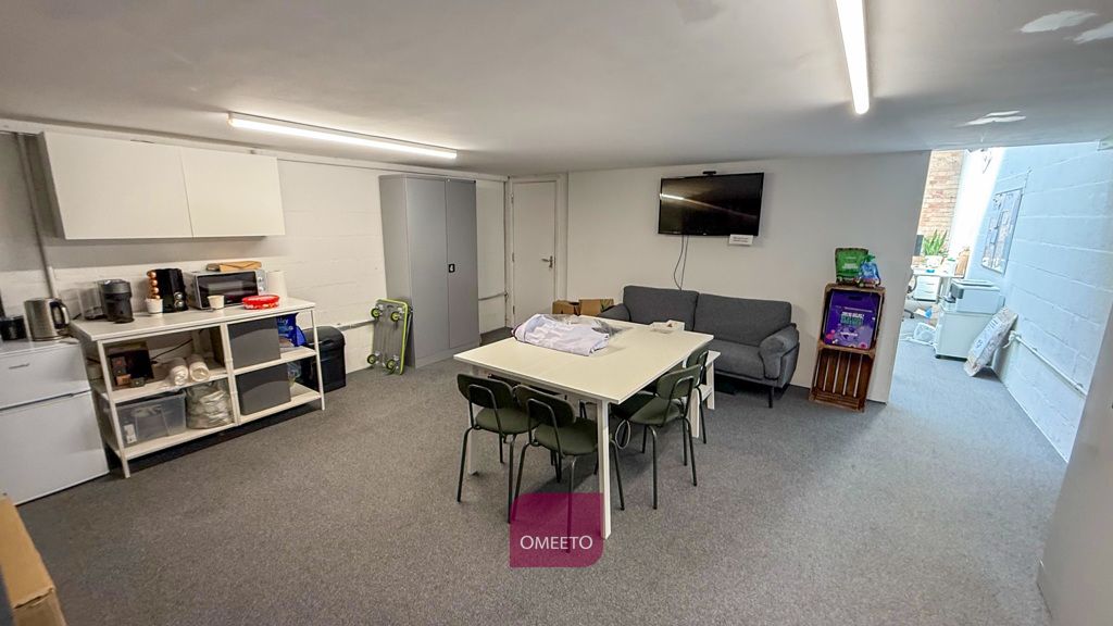 Property photo 2 of 9 Office To Rent