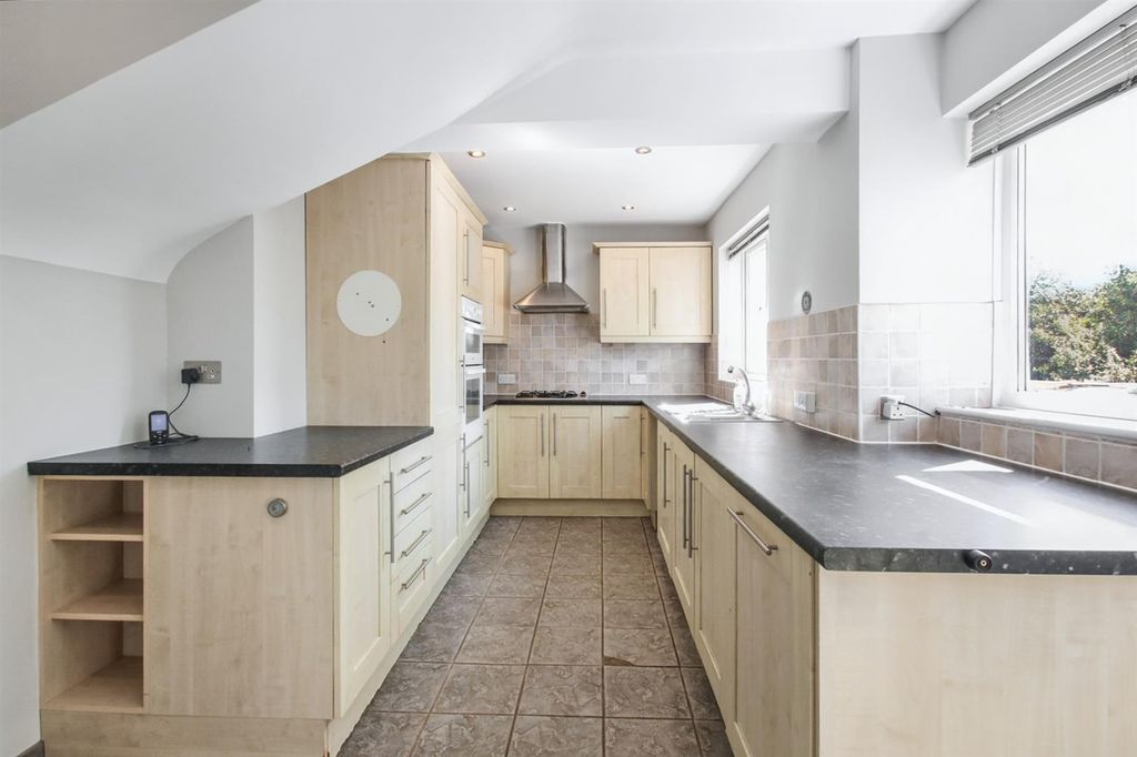 Property photo 3 of 16 Img_2594.Jpg