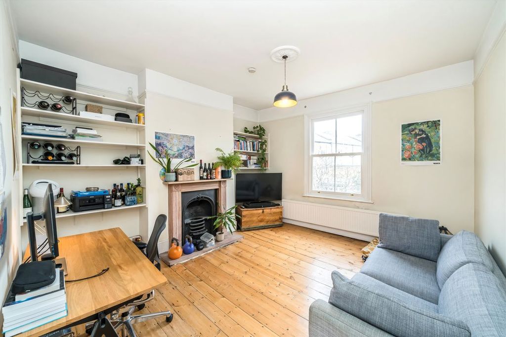 Property photo 2 of 5