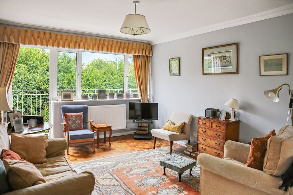 Property photo 2 of 11 Picture No. 19