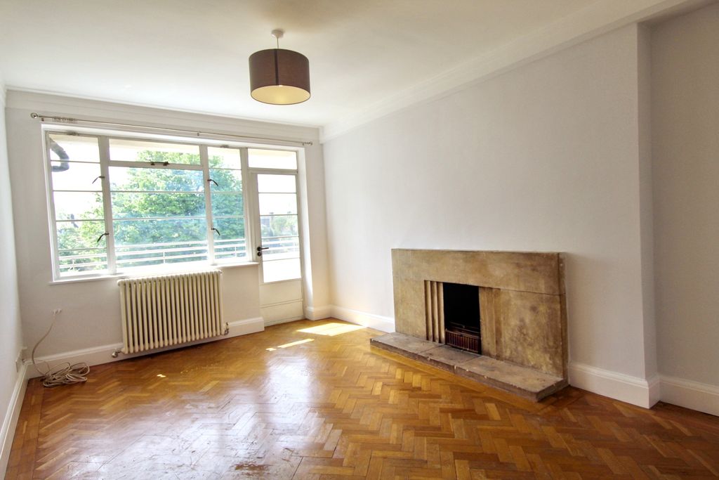 Property photo 3 of 13 2.Jpg