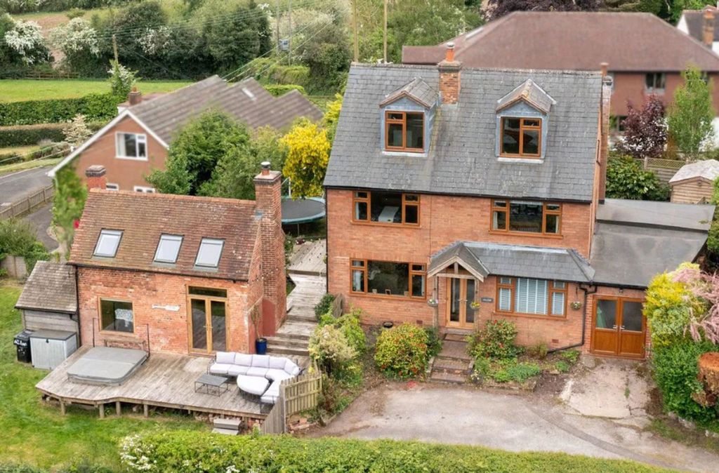 Property photo 1 of 36
