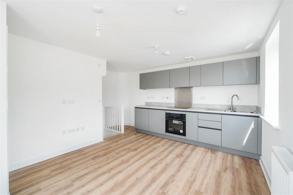 Property photo 3 of 10 1148492 (5).Jpg