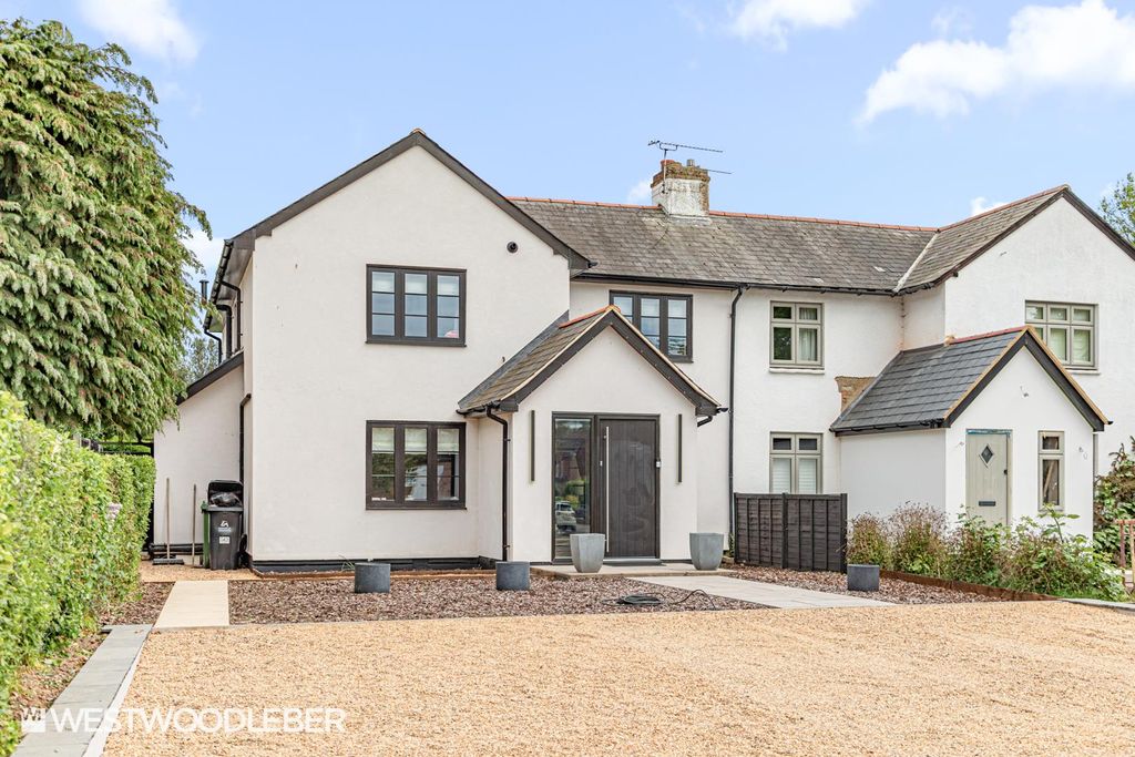 Property photo 1 of 27 Highroad_34.Jpg