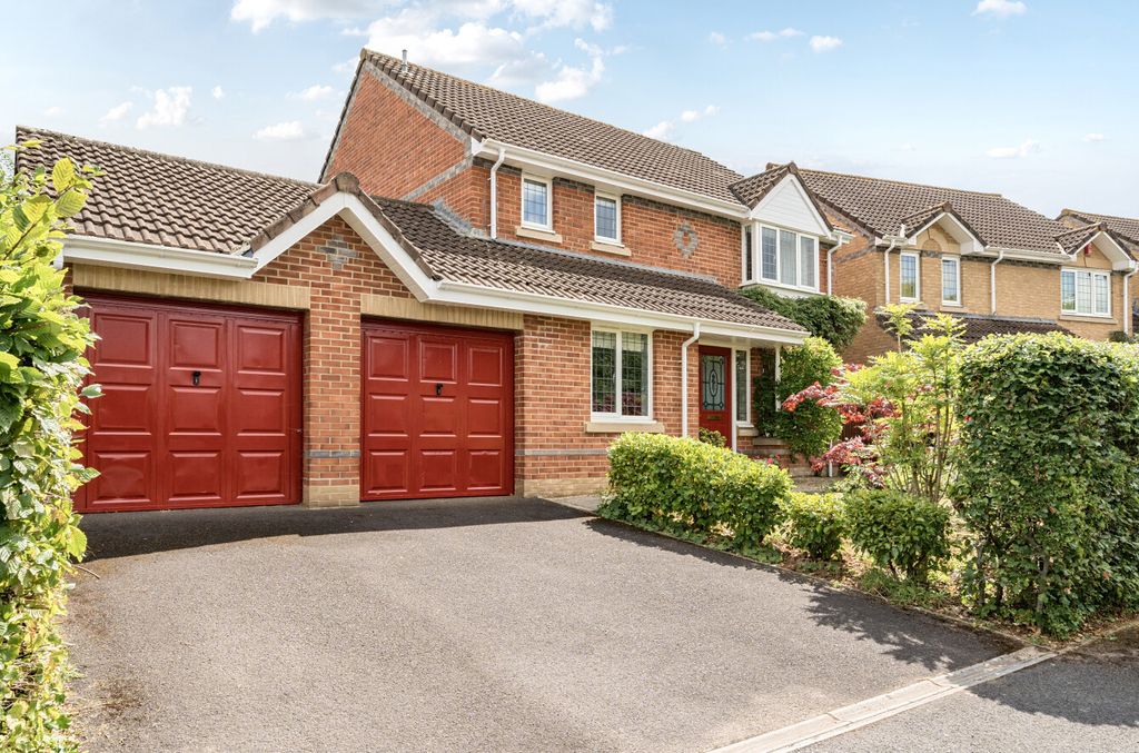 Property photo 1 of 23 1328356-1-688Be5F...