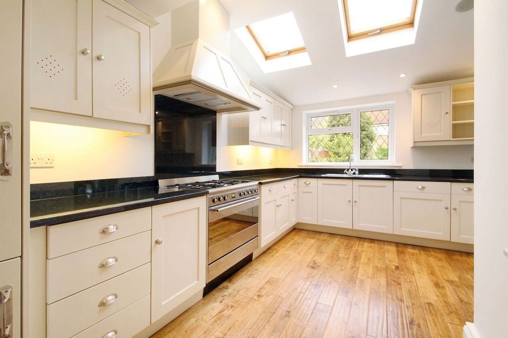 Property photo 1 of 14 Kitchen