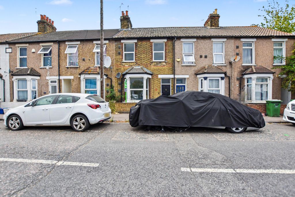 Property photo 1 of 15 6 Claytonville Terrace, Crabtree, Manorway, North Belvedere, Kent, Da17 6Aq