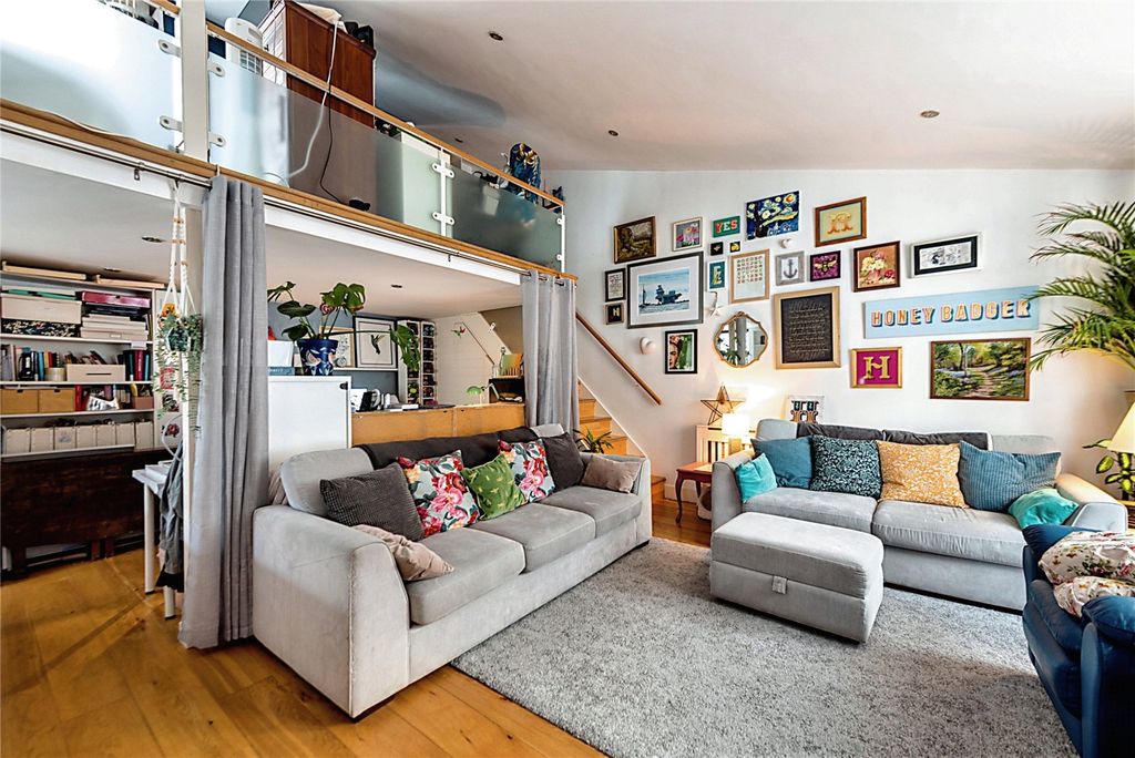 Property photo 2 of 10 Picture No. 39