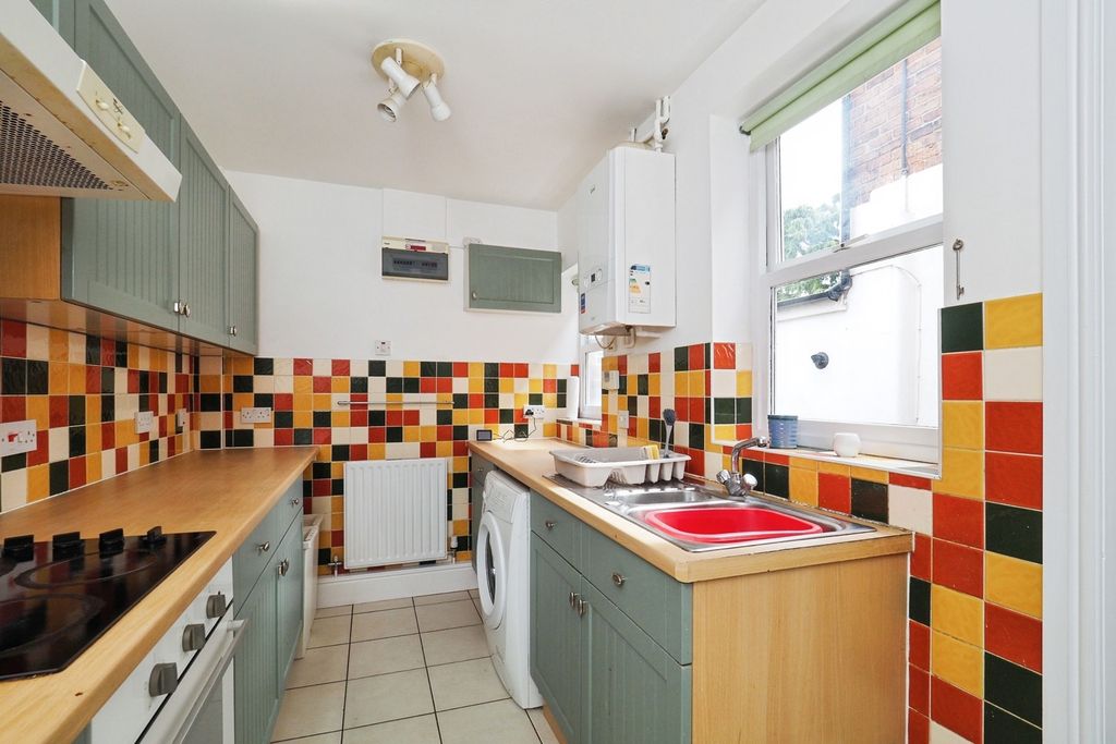 Property photo 3 of 16