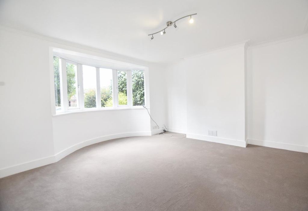 Property photo 2 of 7 Unadjustednonraw_Thumb_47F.Jpg