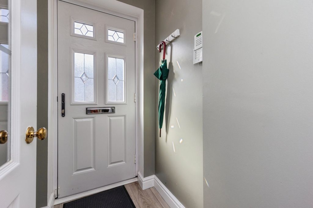 Property photo 2 of 20 Pbox-Img.Jpg