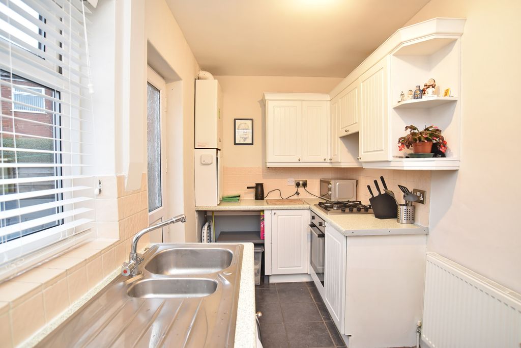 Property photo 3 of 11