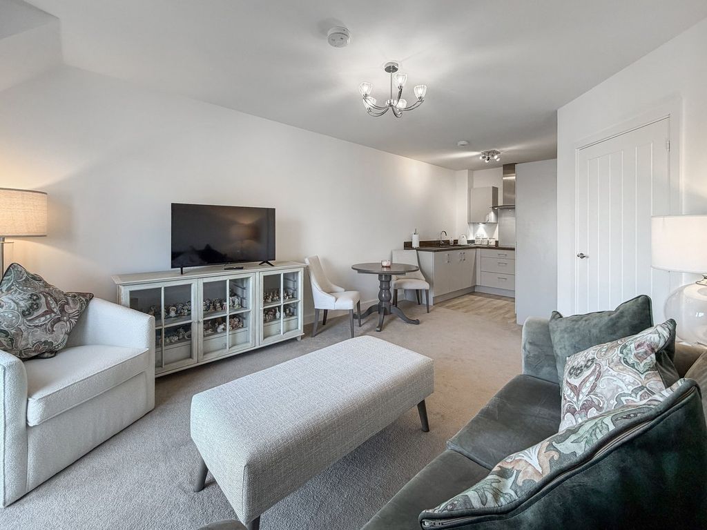 Property photo 3 of 15