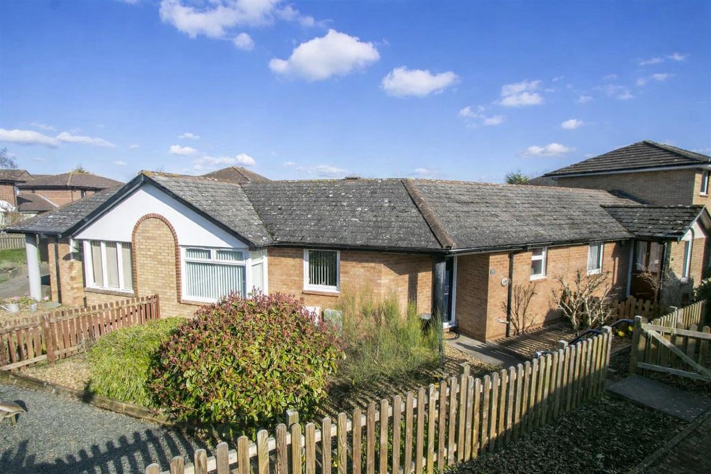 Property photo 1 of 9 081A8E7F-298F-44F9-Be37-028B5156Aadb.Png