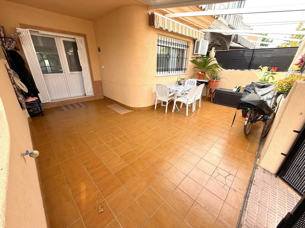 Property photo 2 of 22