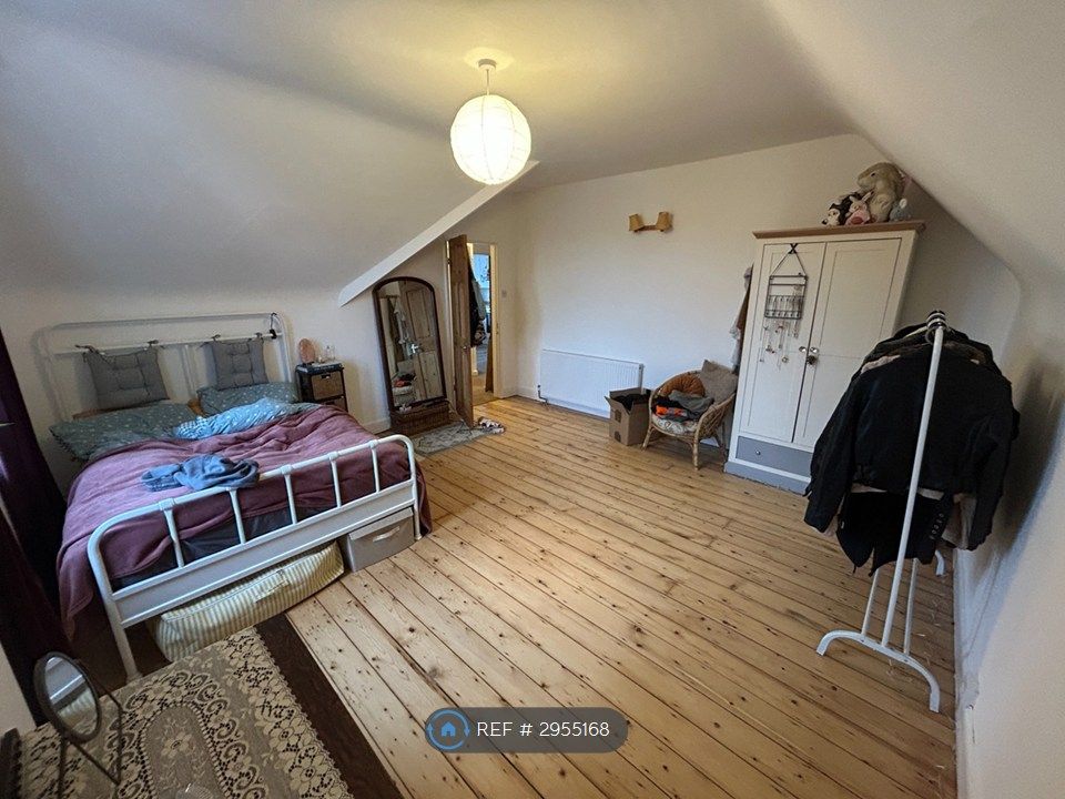Property photo 2 of 24 Bedroom