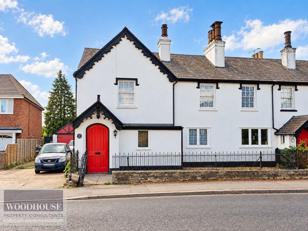 Property photo 1 of 32