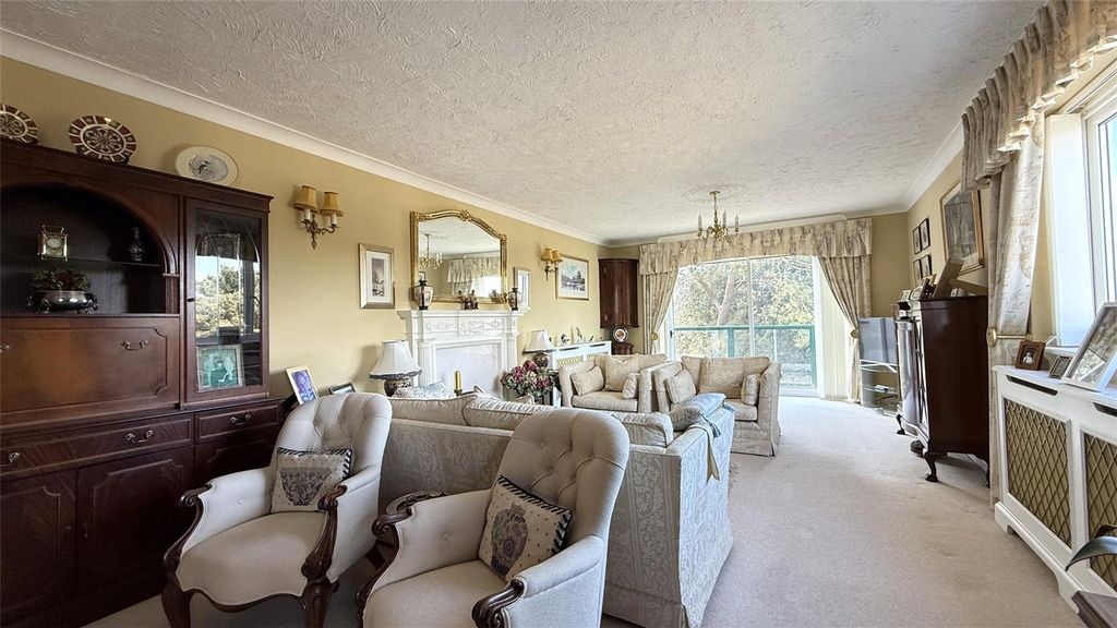 Property photo 3 of 12 Picture No. 04
