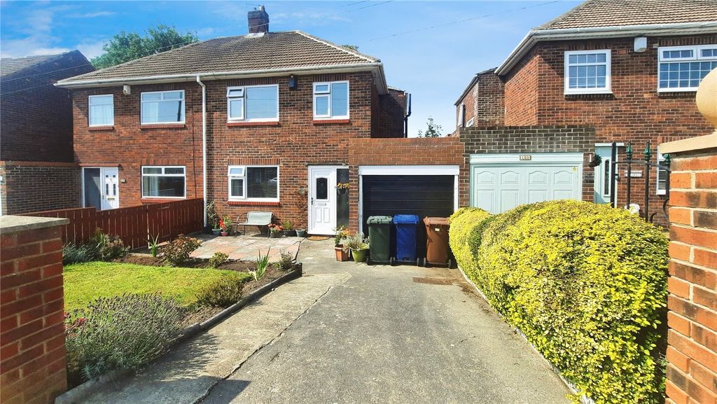 Property photo 1 of 17 Picture No. 02