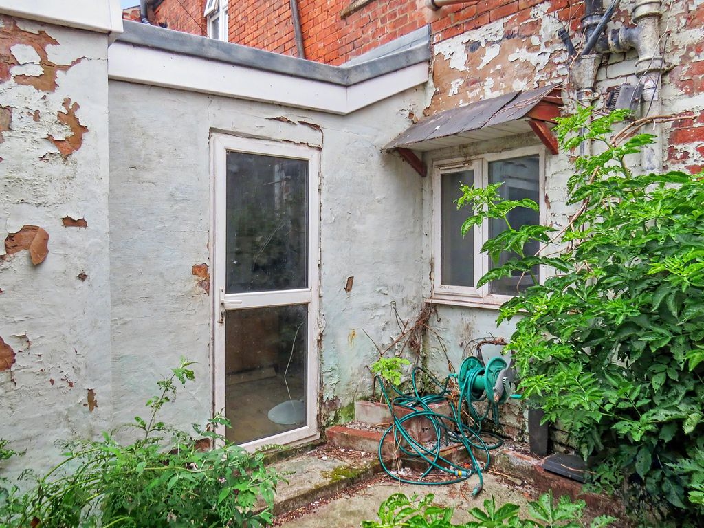 Property photo 2 of 19