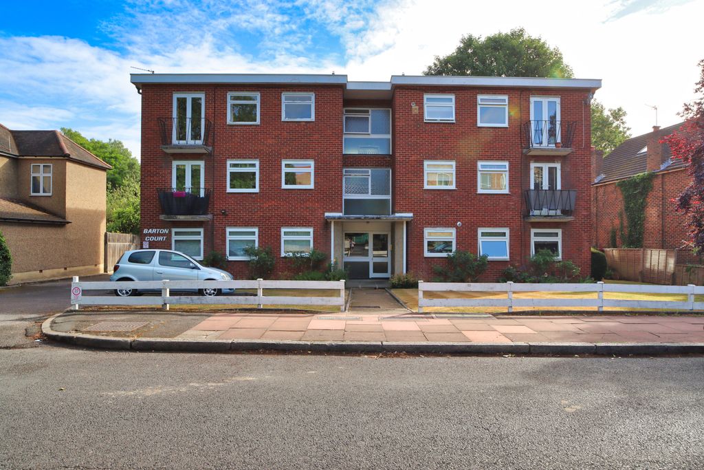 Property photo 1 of 14 4