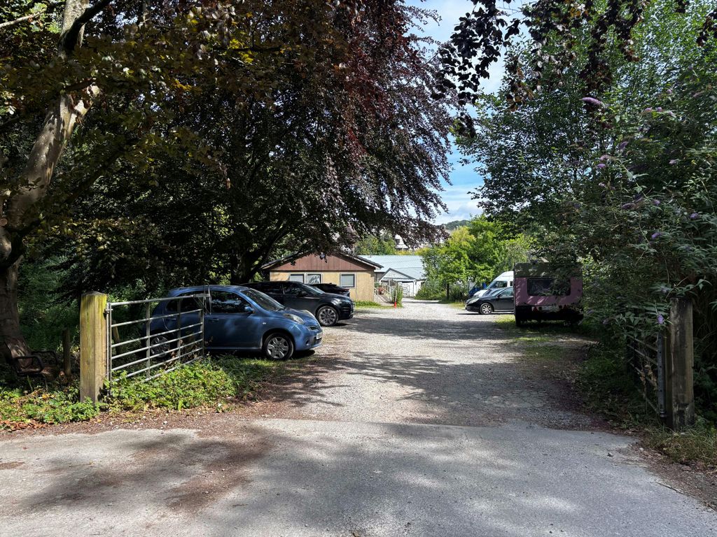 Property photo 2 of 3 Ext 3.Jpg