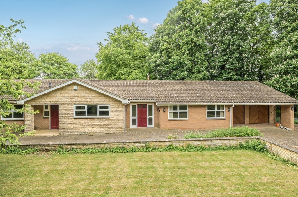 Property photo 1 of 30 1296585-2-6825Adca40A64-Arw
