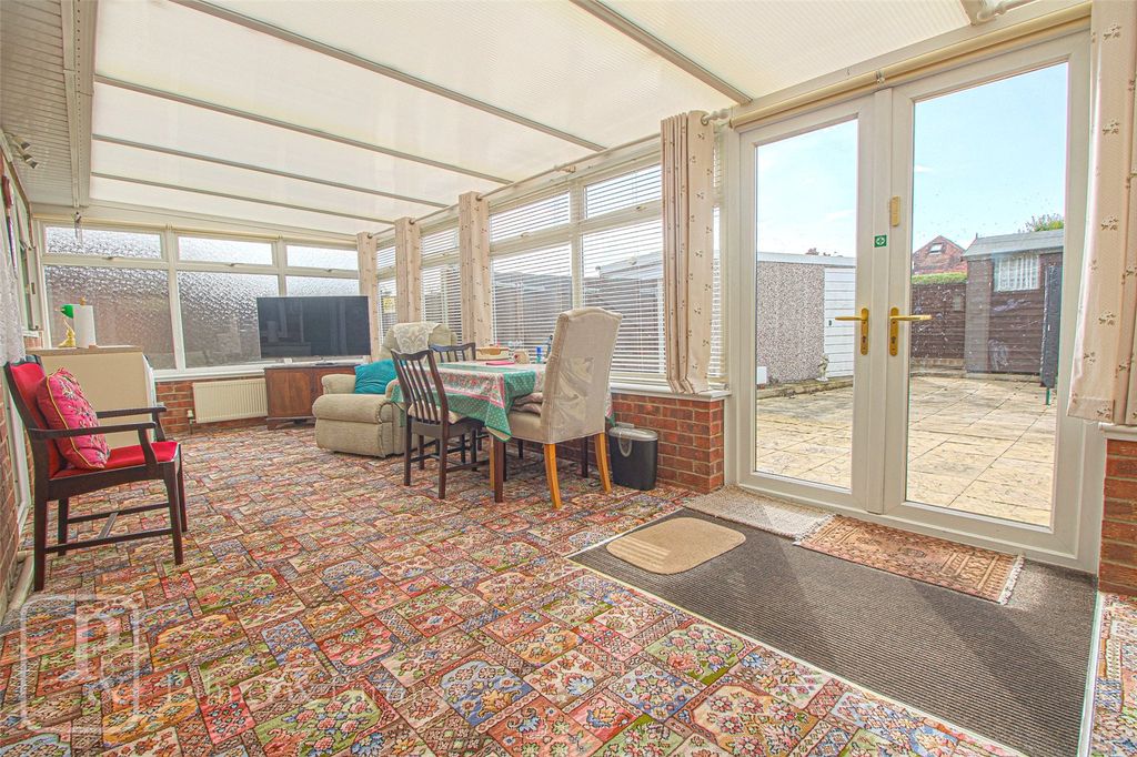 Property photo 2 of 13 Conservatory