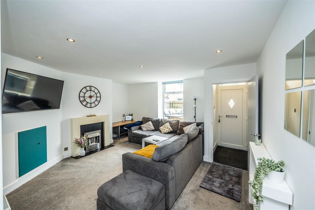 Property photo 2 of 17 11Bsqueens-280426-5.Jpeg