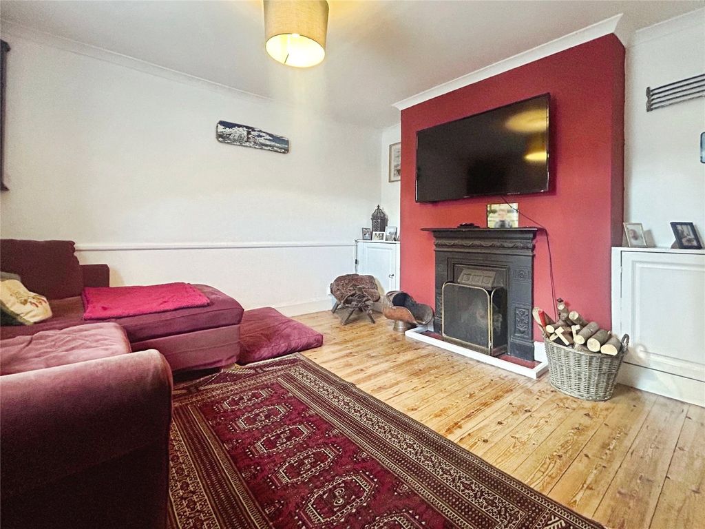 Property photo 2 of 15 Picture No. 21